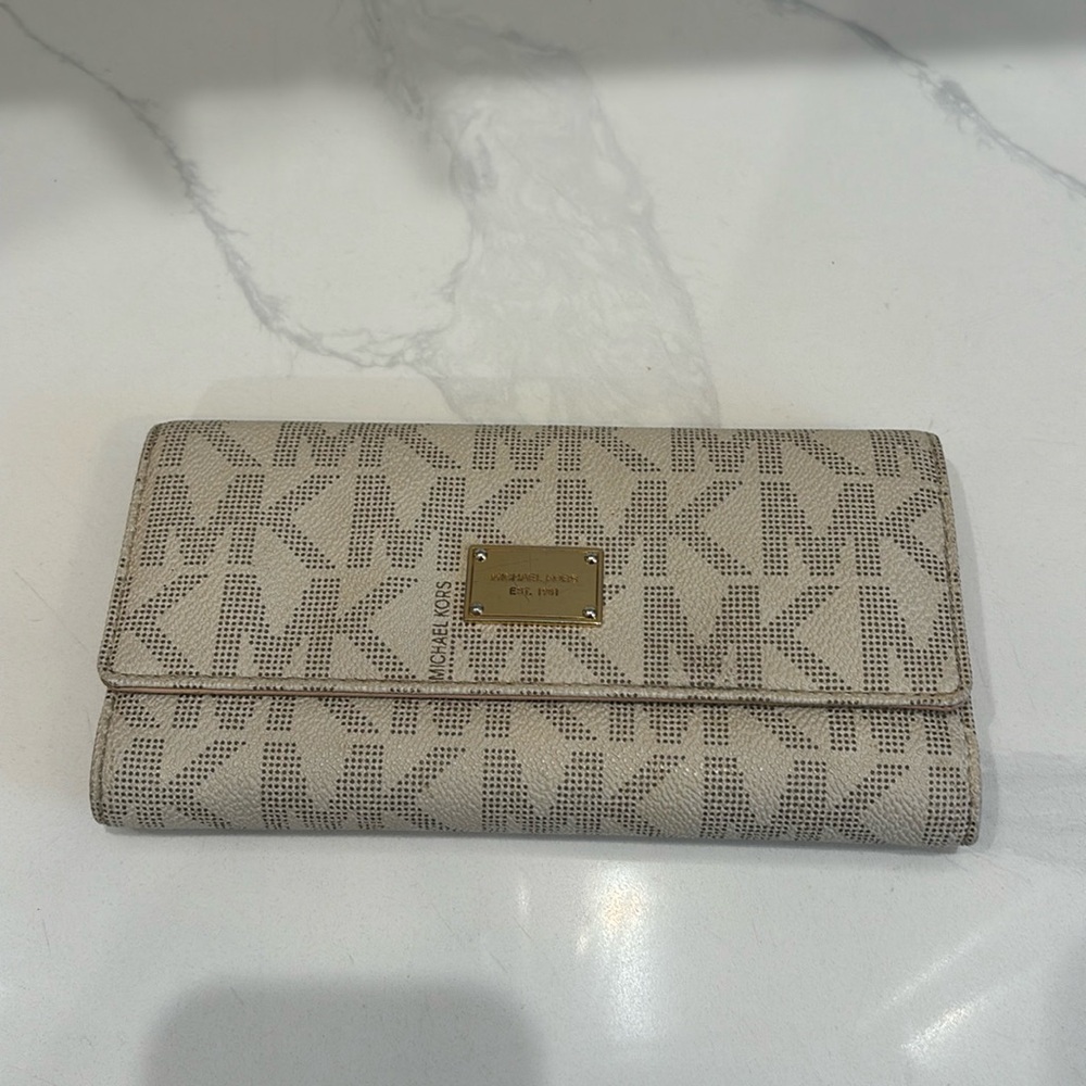 Michael Kors wallet